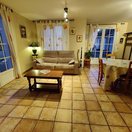 Camping La Garenne De Moncourt رو المظهر الخارجي الصورة
