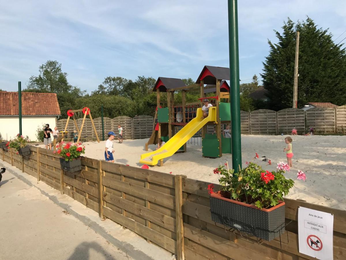 Camping La Garenne De Moncourt رو المظهر الخارجي الصورة